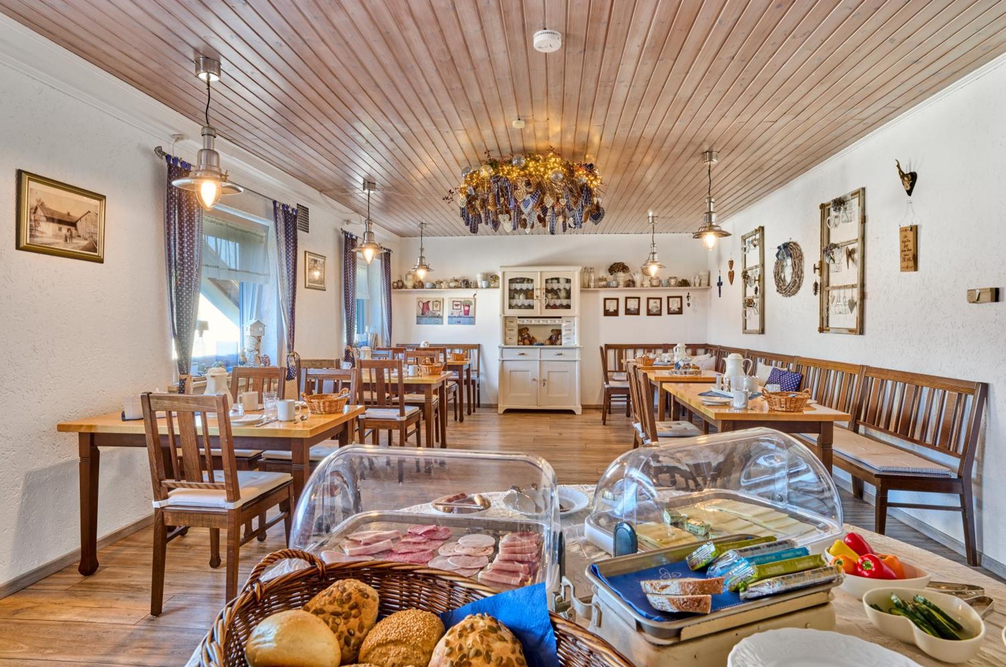 Gaestehaus Am Goldberg ซังก์ออสวาล์ด ภายนอก รูปภาพ